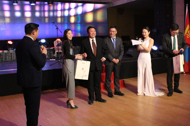 11_Easy-Resize.com.jpg