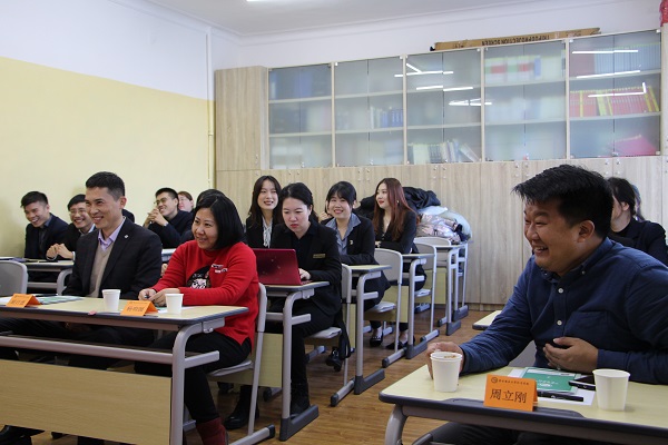 孔院教师座谈现场.JPG
