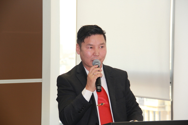 获奖学校代表-国立23中学校长致辞.JPG